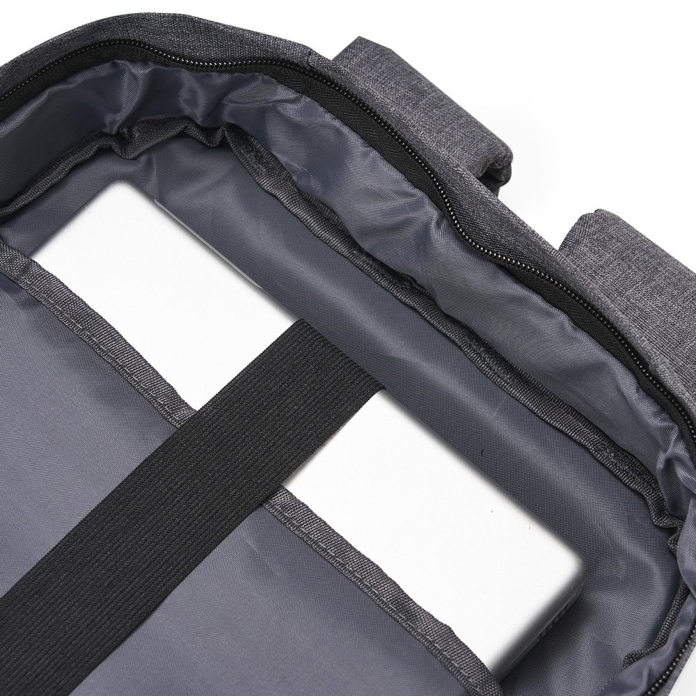 Mochila de Poliéster com Bloqueador RFID Personalizada MB14778 - Imagem 5